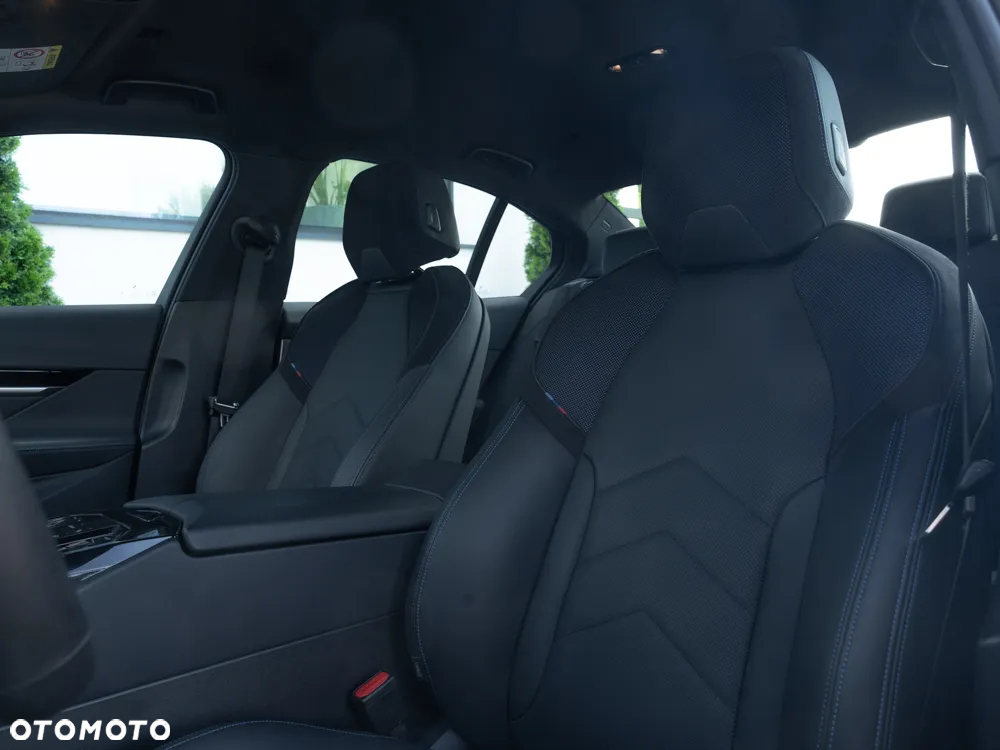BMW Seria 5 520i - 11