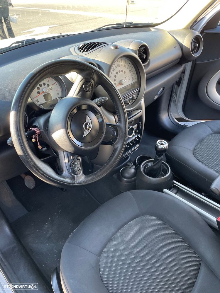 MINI Countryman One D - 7