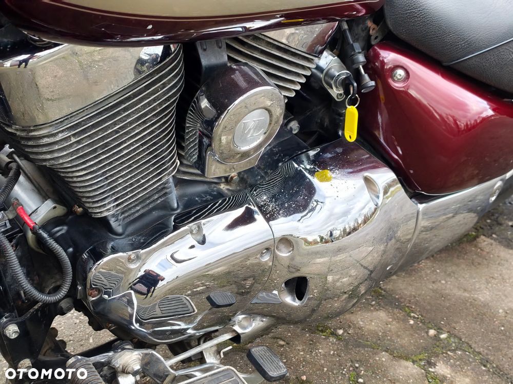 Suzuki Intruder - 10