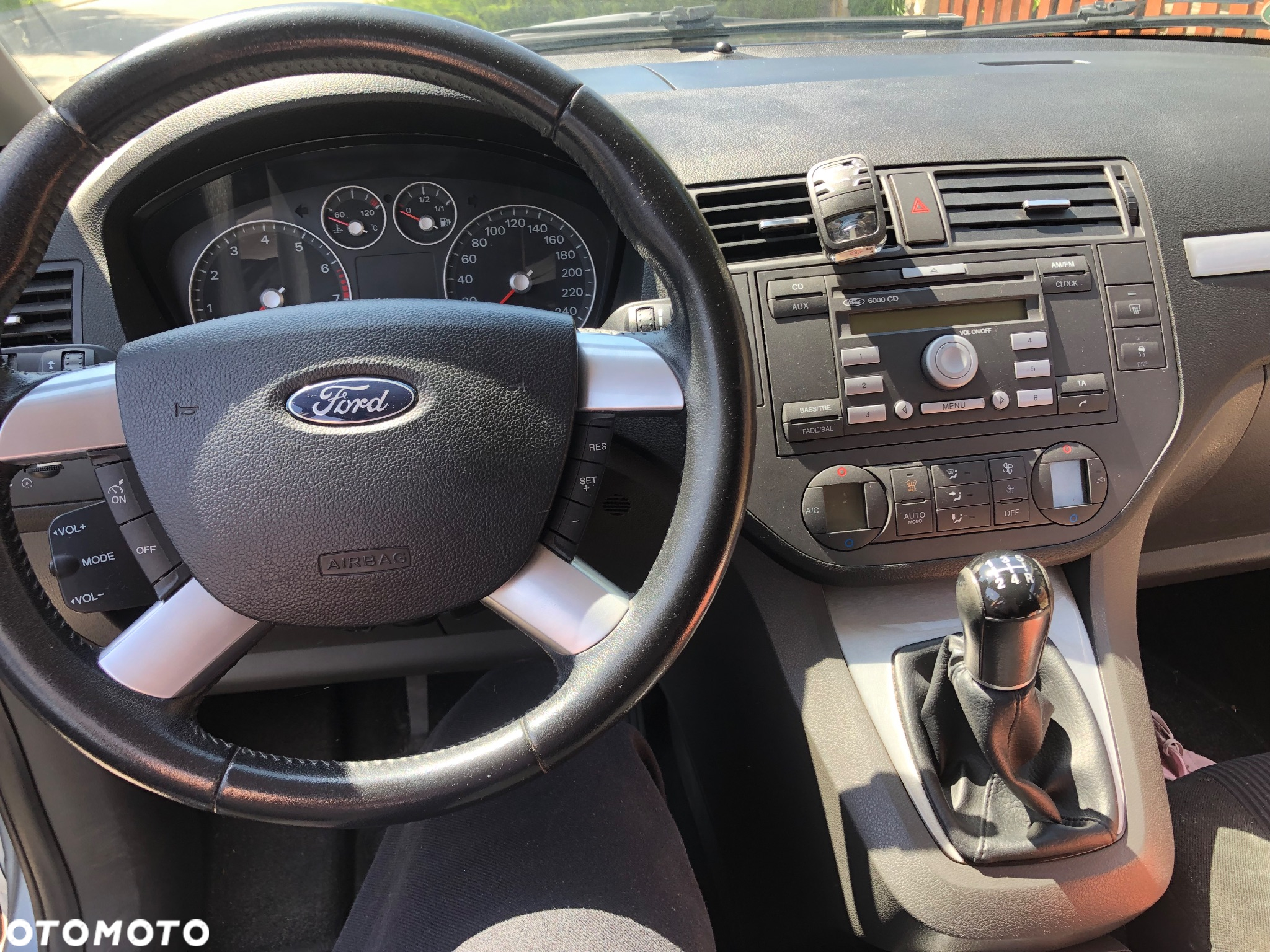 Ford Focus C-Max 1.8 Ghia - 4