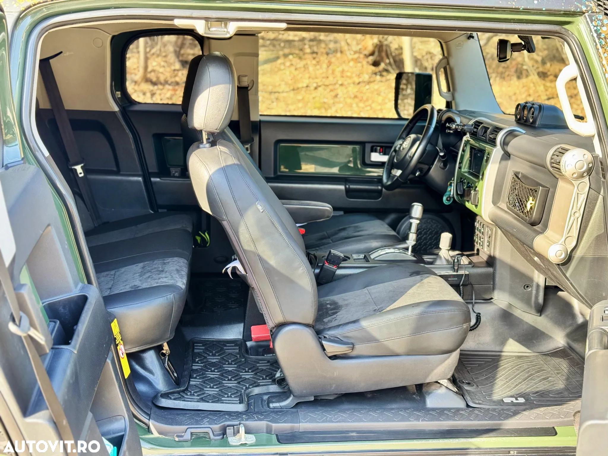 Toyota FJ - 10