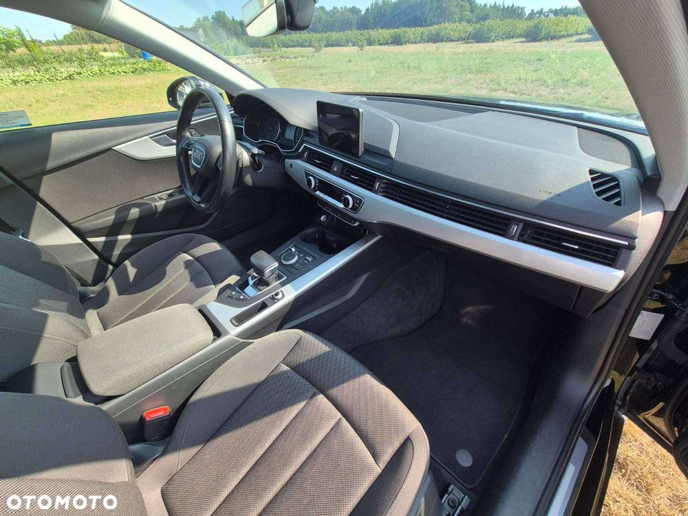 Audi A4 Avant - 4