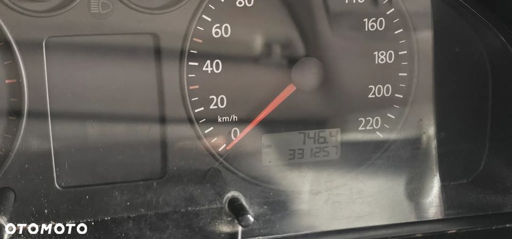 Volkswagen Transporter - 7