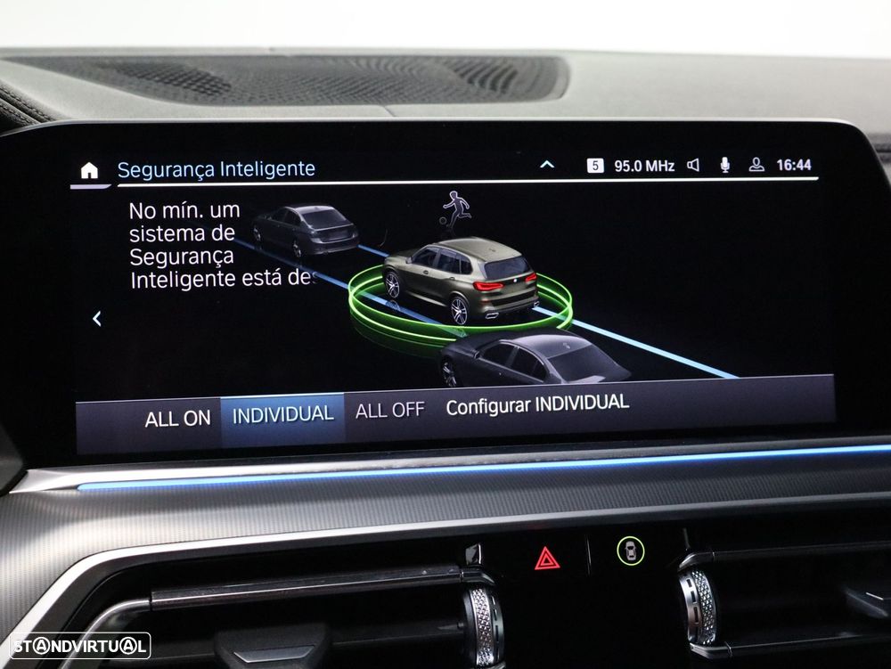 BMW X5 45 e xDrive Pack M - 15