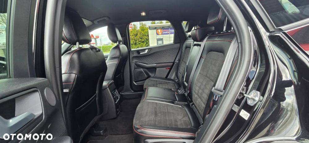 Ford Kuga 2.0 TDCi 4x4 ST-Line - 33