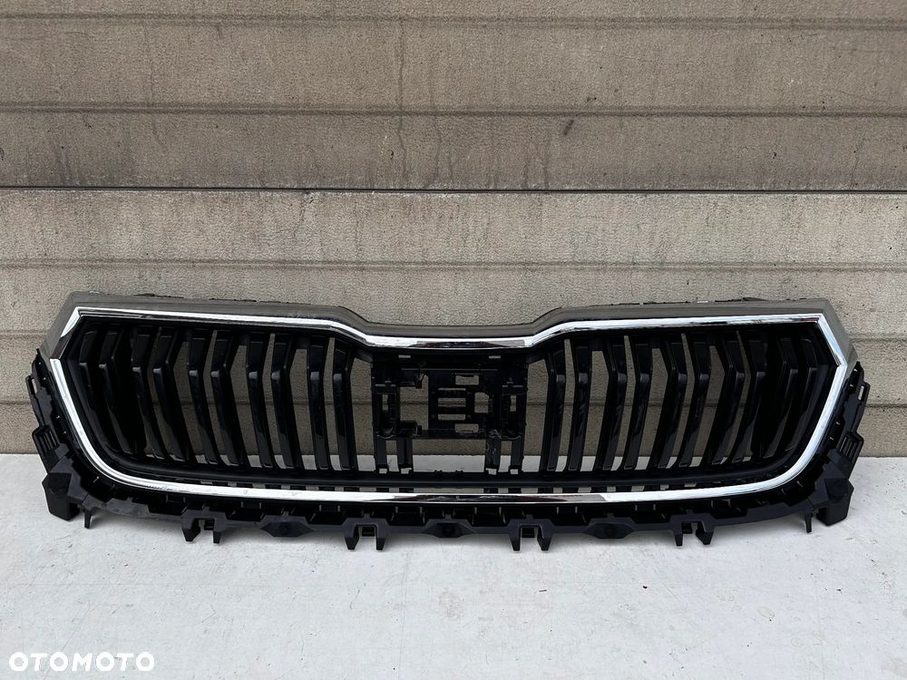 SKODA KODIAQ 565 GRILL ATRAPA RADAR 565853653G 565807723A 565807724A