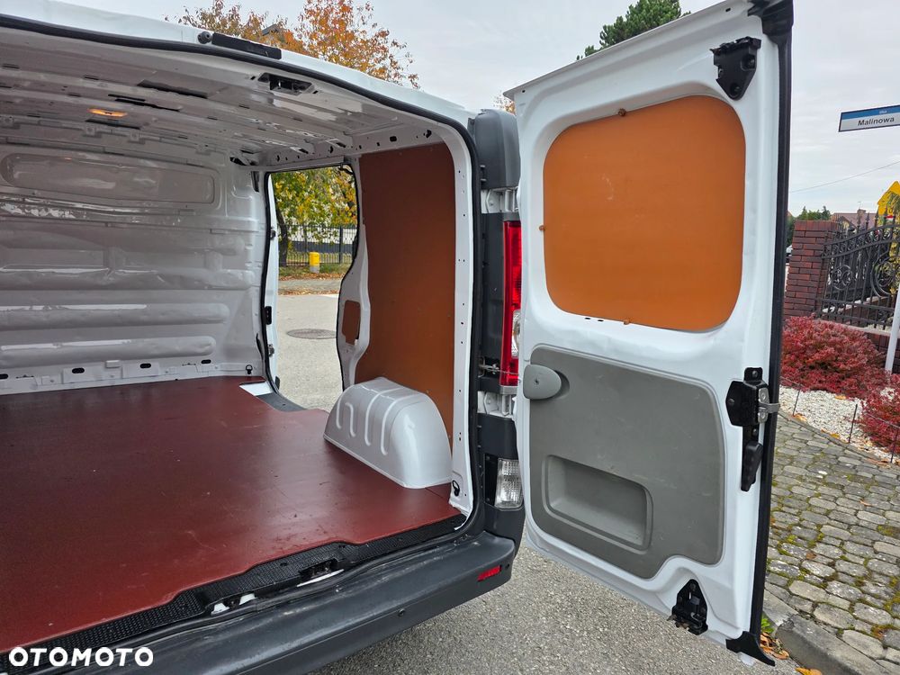 Opel Vivaro - 24
