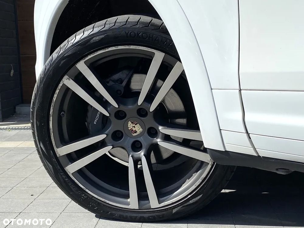Porsche Cayenne Diesel Platinum Edition - 19