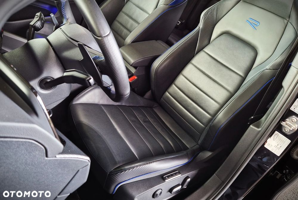 Volkswagen Golf 2.0 TSI 4Motion R DSG - 33