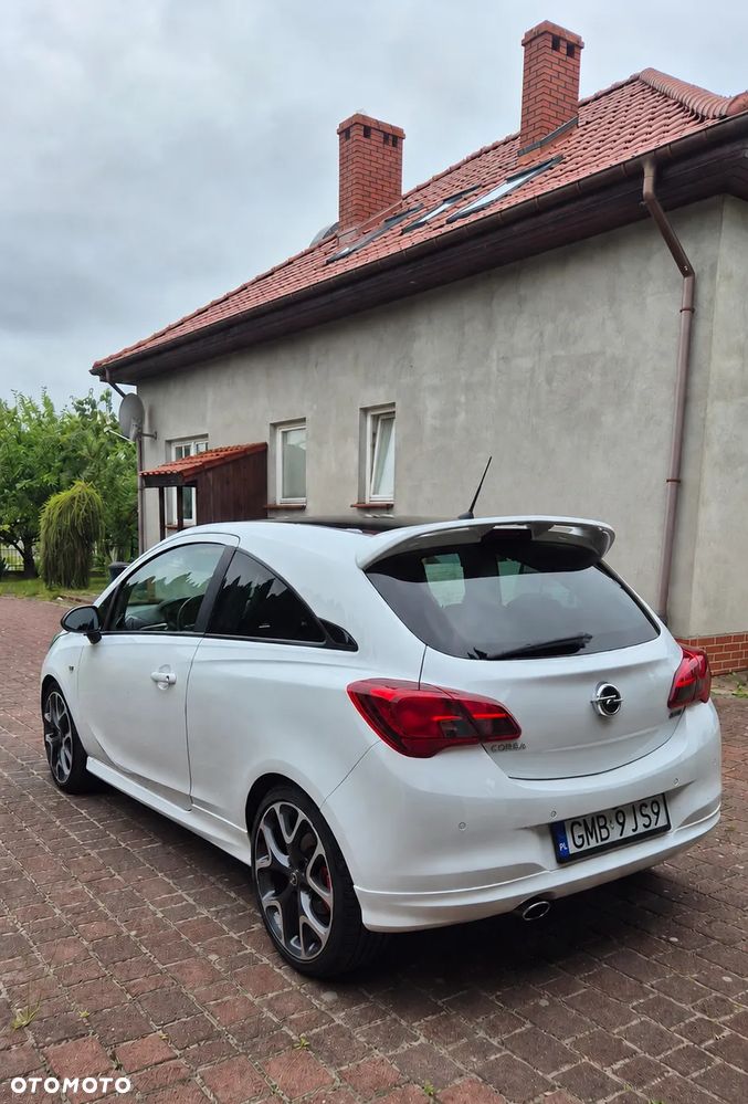 Opel Corsa 1.4 Turbo Start/Stop GSi - 2