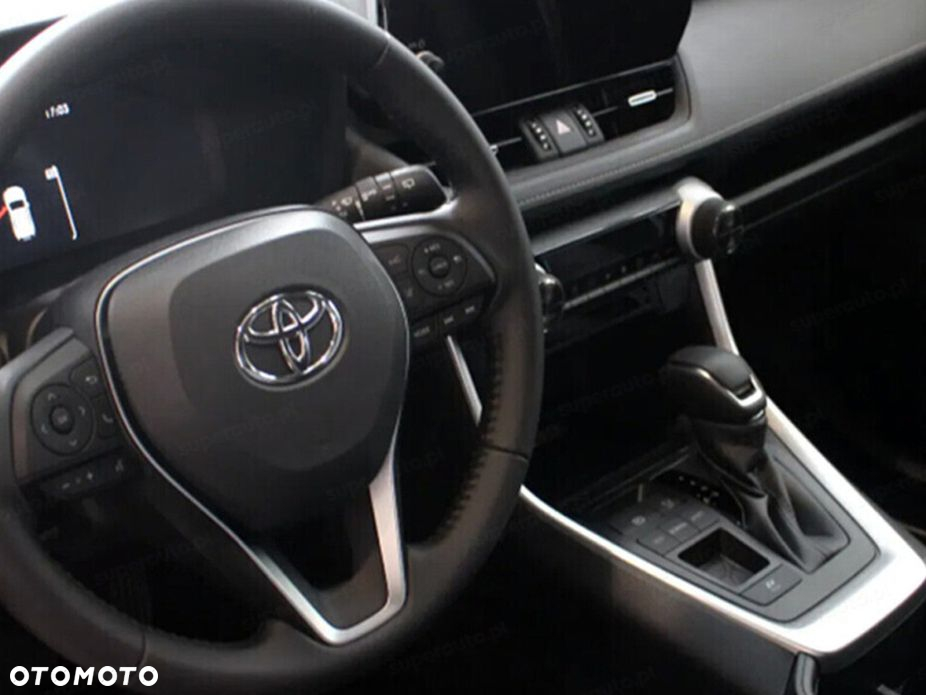 Toyota RAV4 - 6