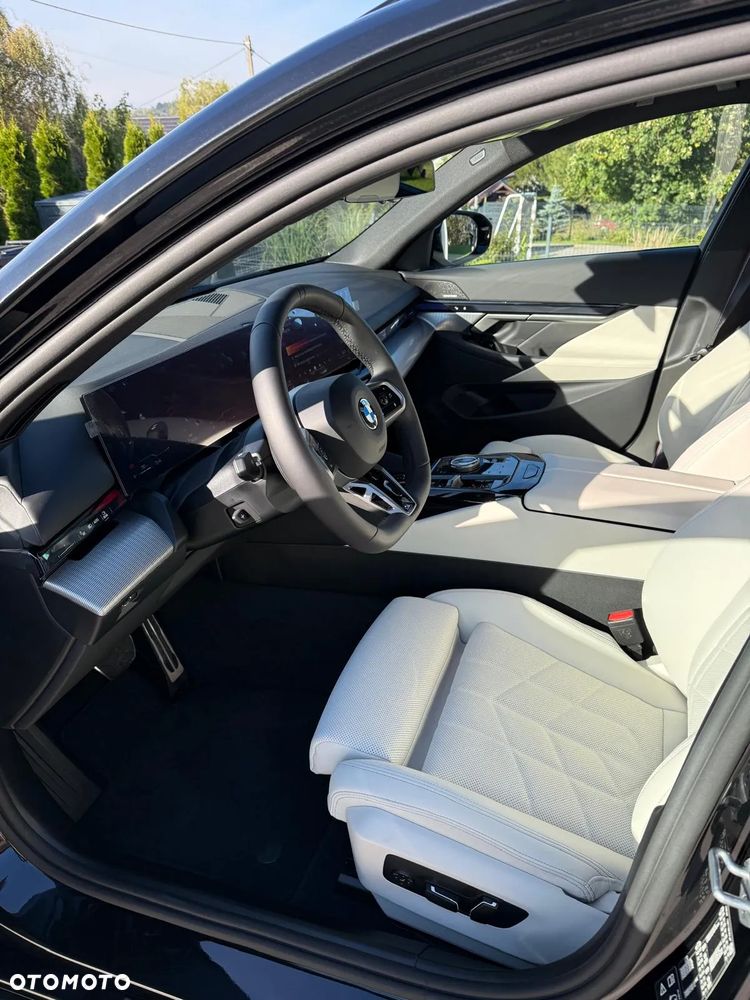 BMW Seria 5 520d xDrive mHEV M Sport - 7