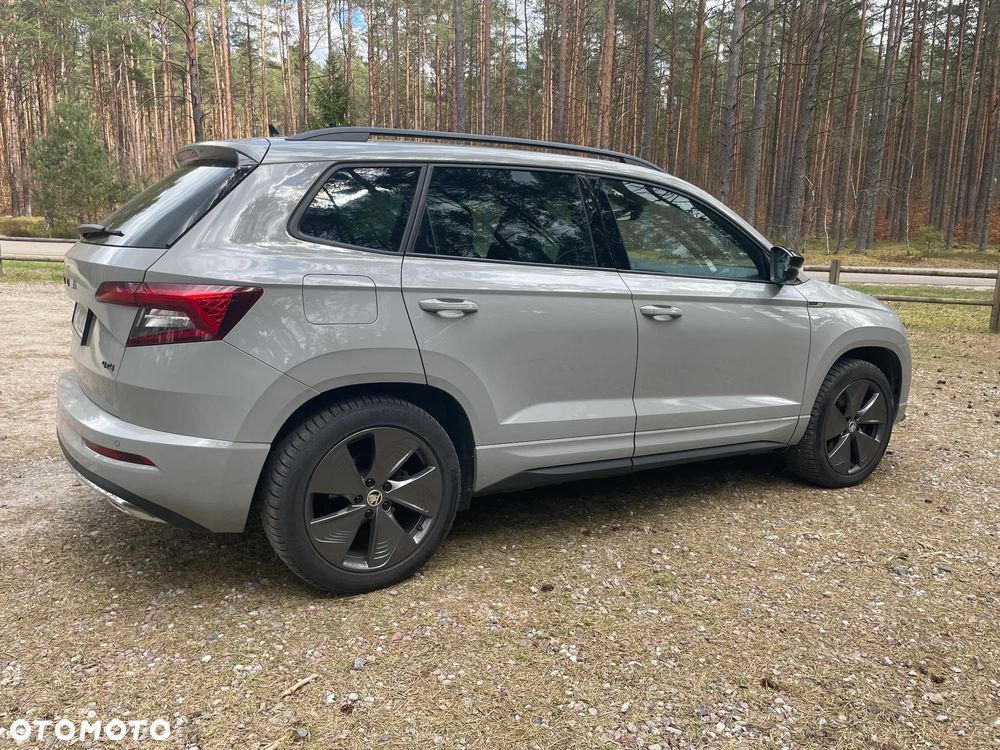 Skoda Karoq 2.0 TDI SCR 4x4 DSG Sportline - 10