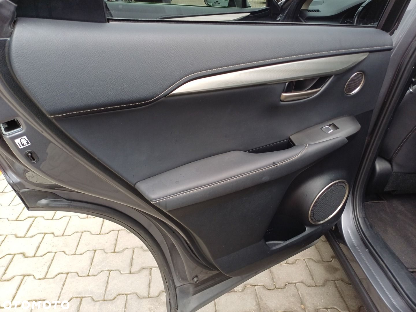 Lexus NX - 12