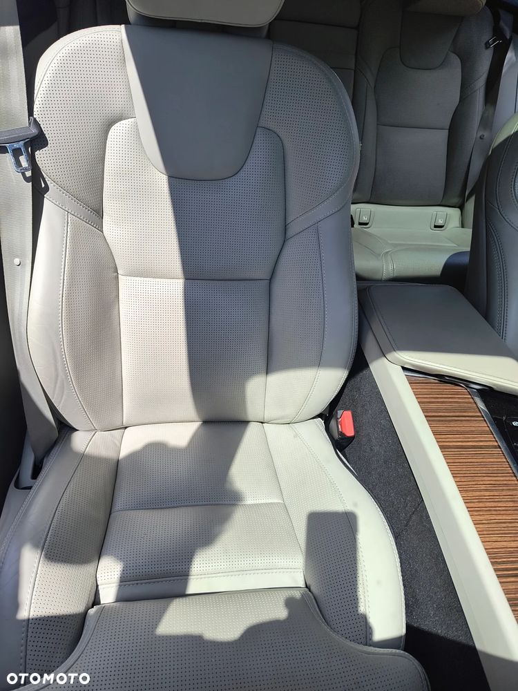 Volvo XC 60 T5 GPF AWD Inscription - 22