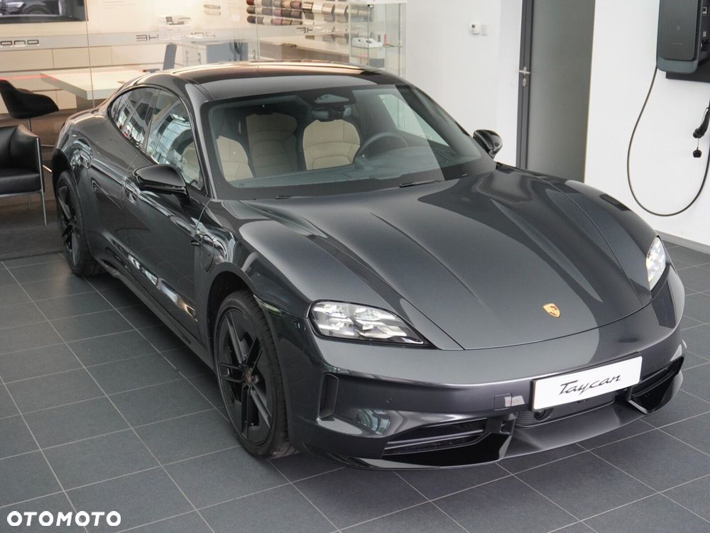 Porsche Taycan 105kWh 4S Black Edition - 8