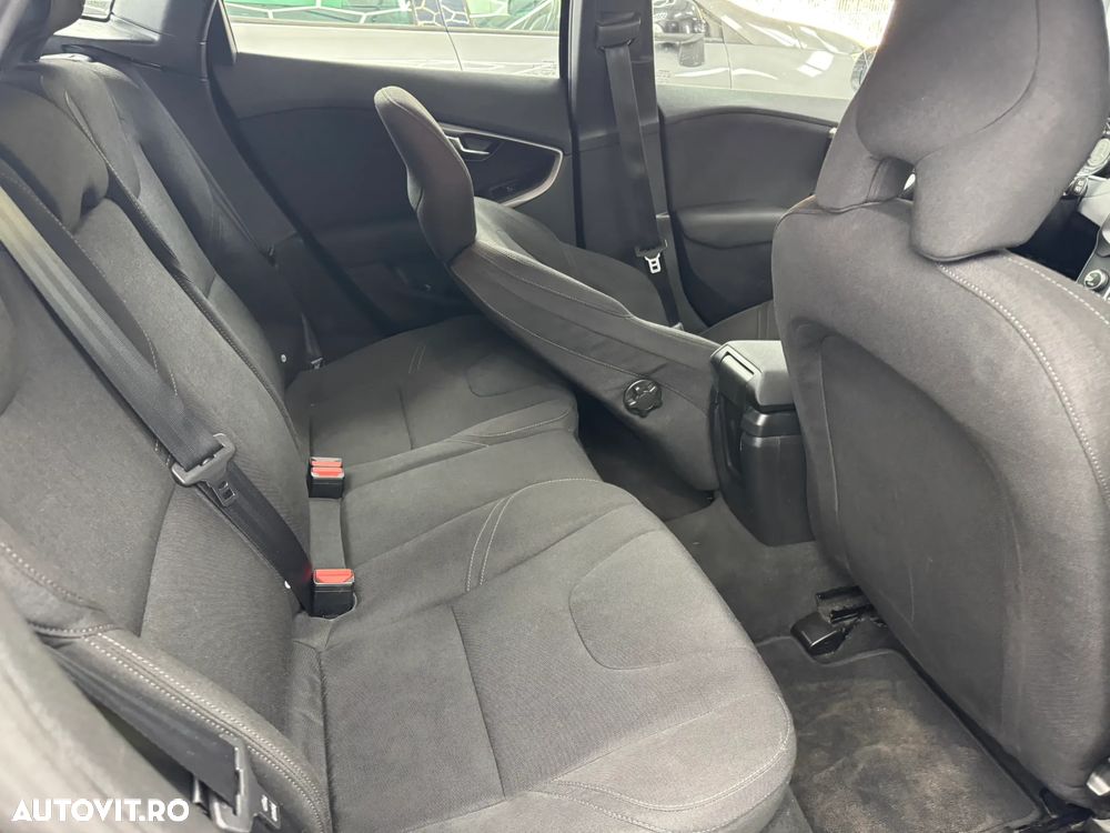 Volvo V40 D3 Geartronic Kinetic - 5