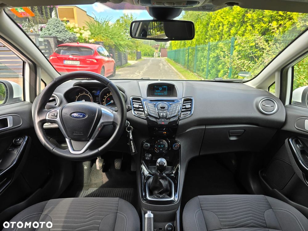 Ford Fiesta 1.0 EcoBoost Titanium - 24