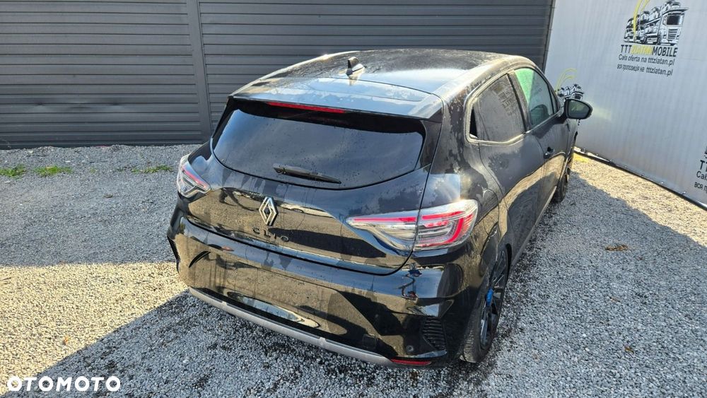 Renault Clio - 22