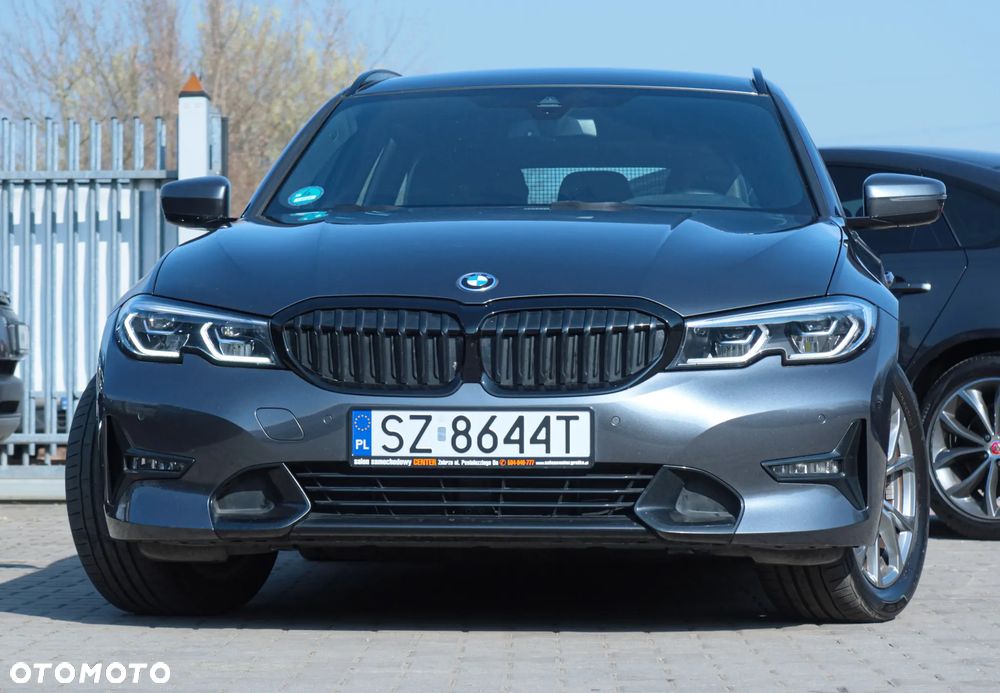 BMW Seria 3 330e Sport Line - 27