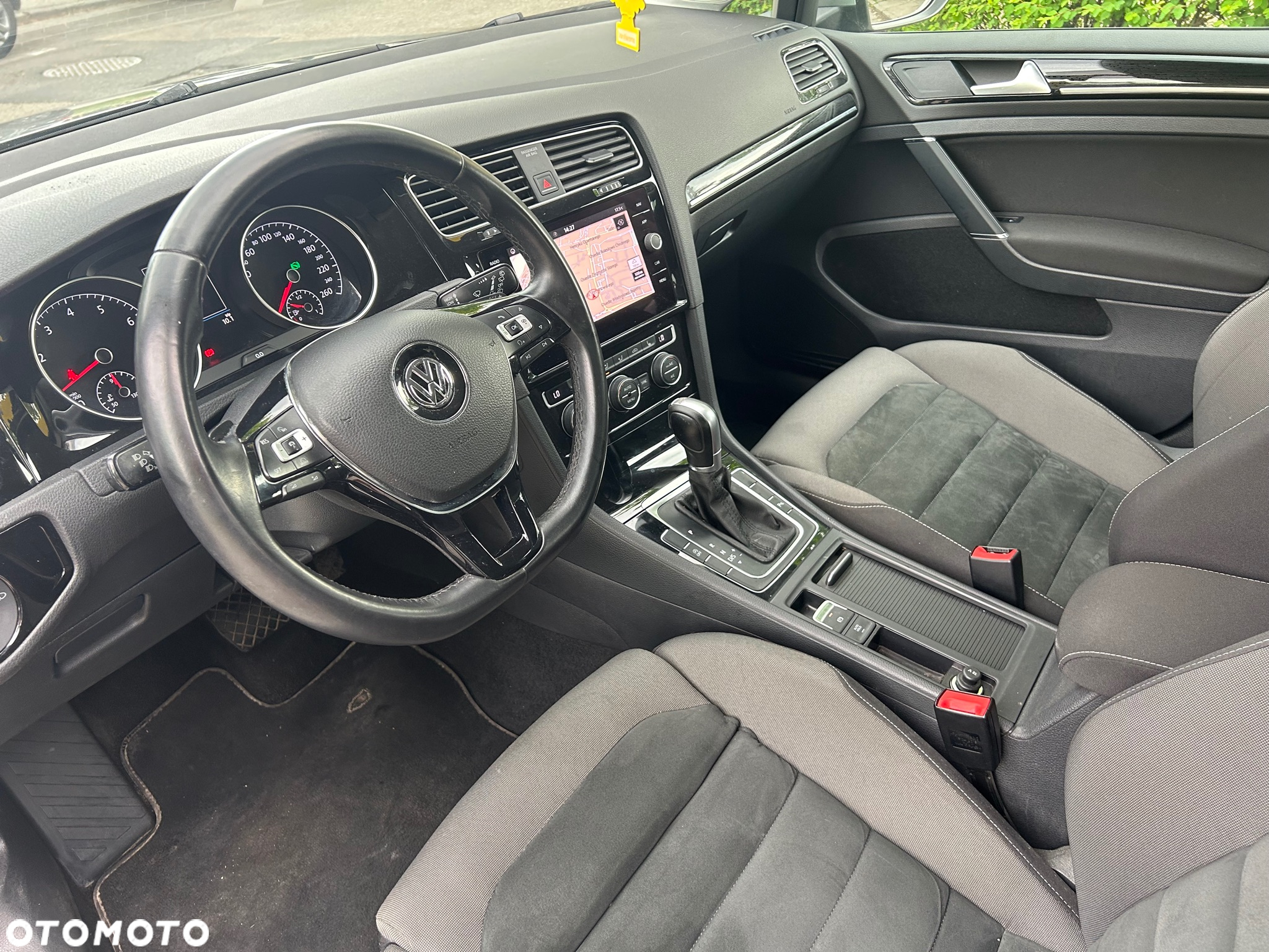 Volkswagen Golf VII 1.5 TSI BMT Evo Highline DSG - 13