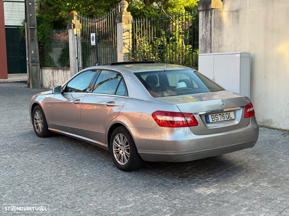 Mercedes-Benz E 220 CDI DPF BlueEFFICIENCY Auto Elegance - 8