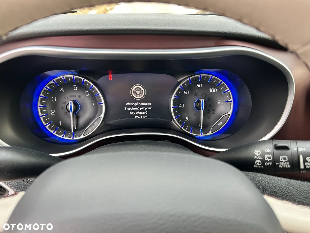 Chrysler Pacifica - 9