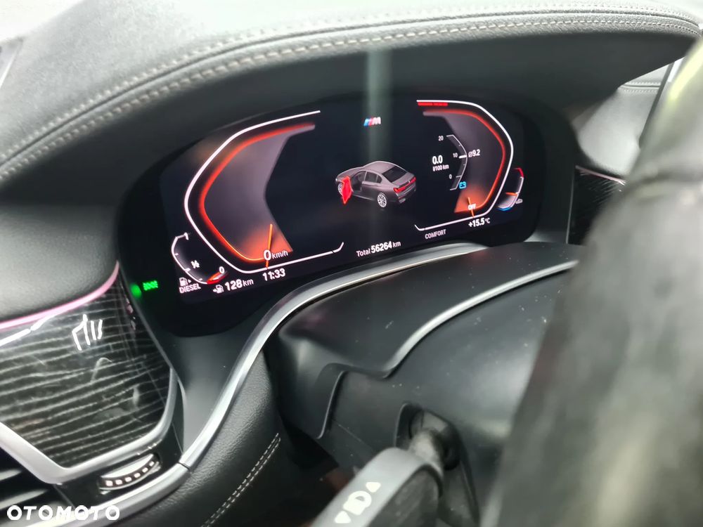 BMW Seria 7 730d xDrive sport - 35