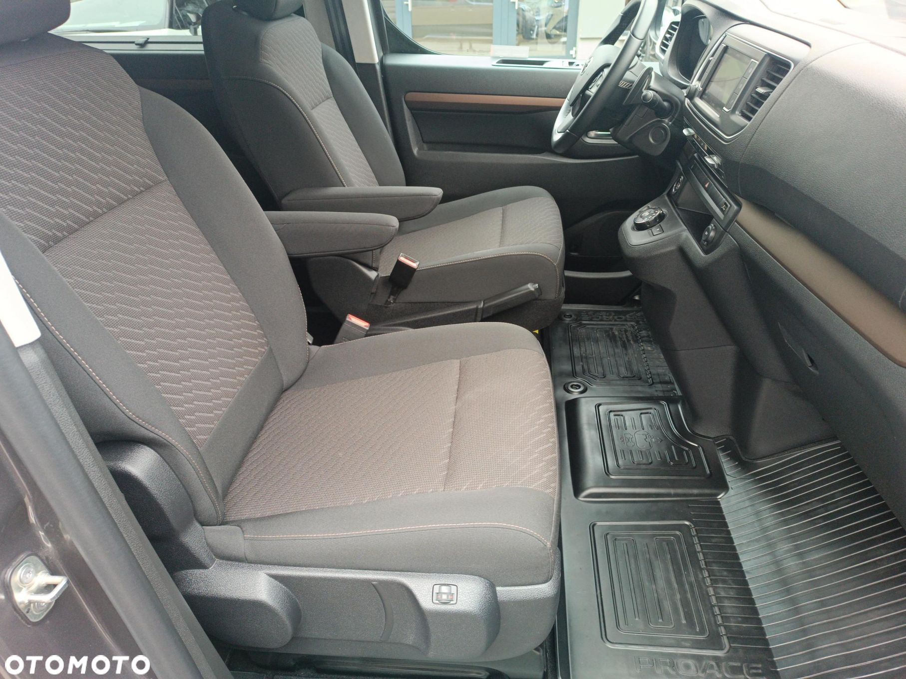 Toyota Proace Verso 2.0 D4-D Long Family - 26