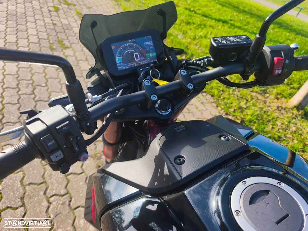 Honda Hornet 750 quickshift - 10