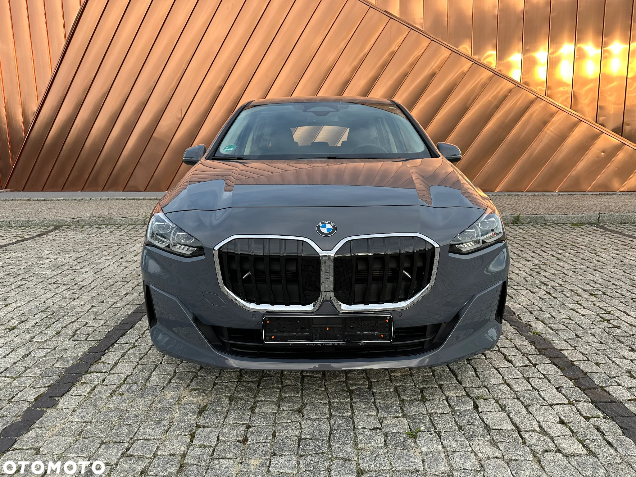 BMW Seria 2 220i Active Tourer - 9