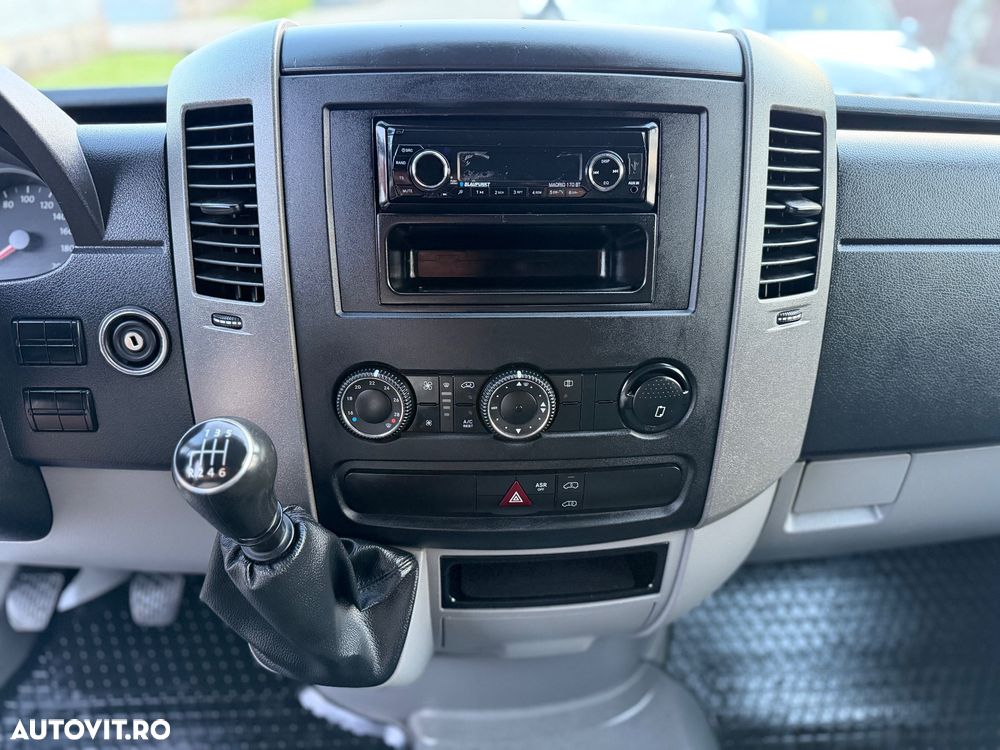 Volkswagen Crafter - 10