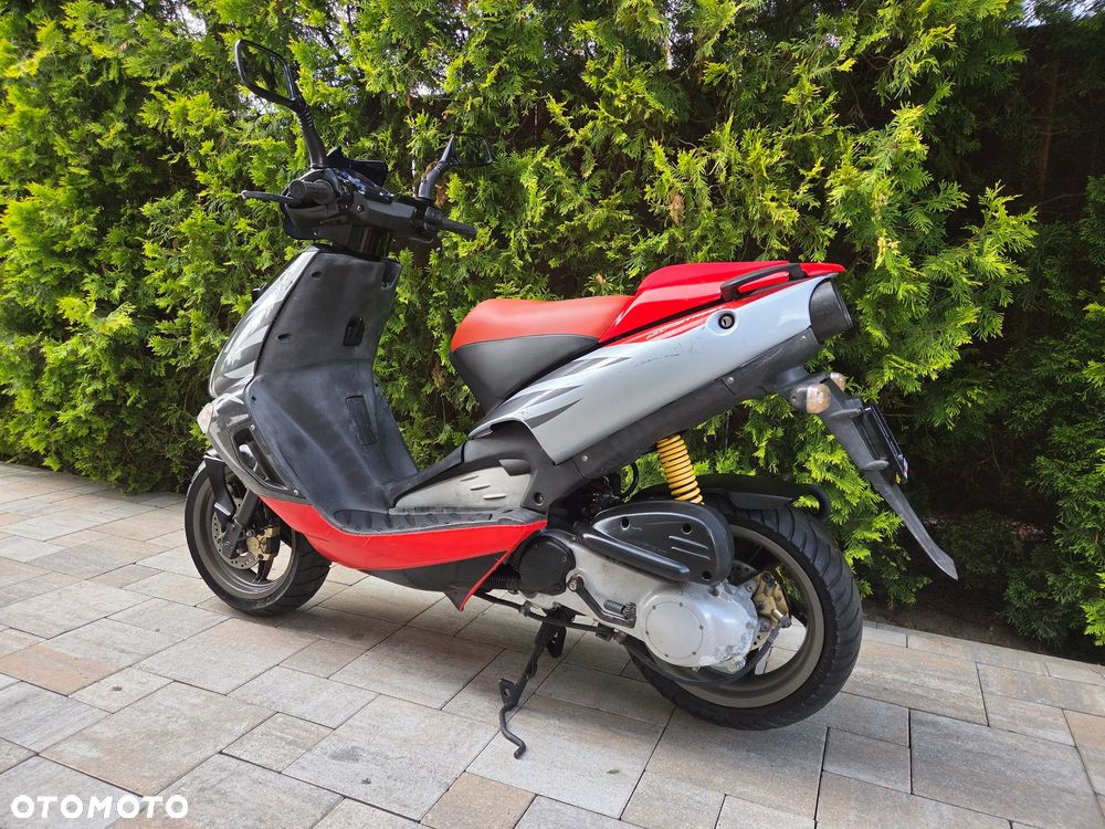 Aprilia SR - 6