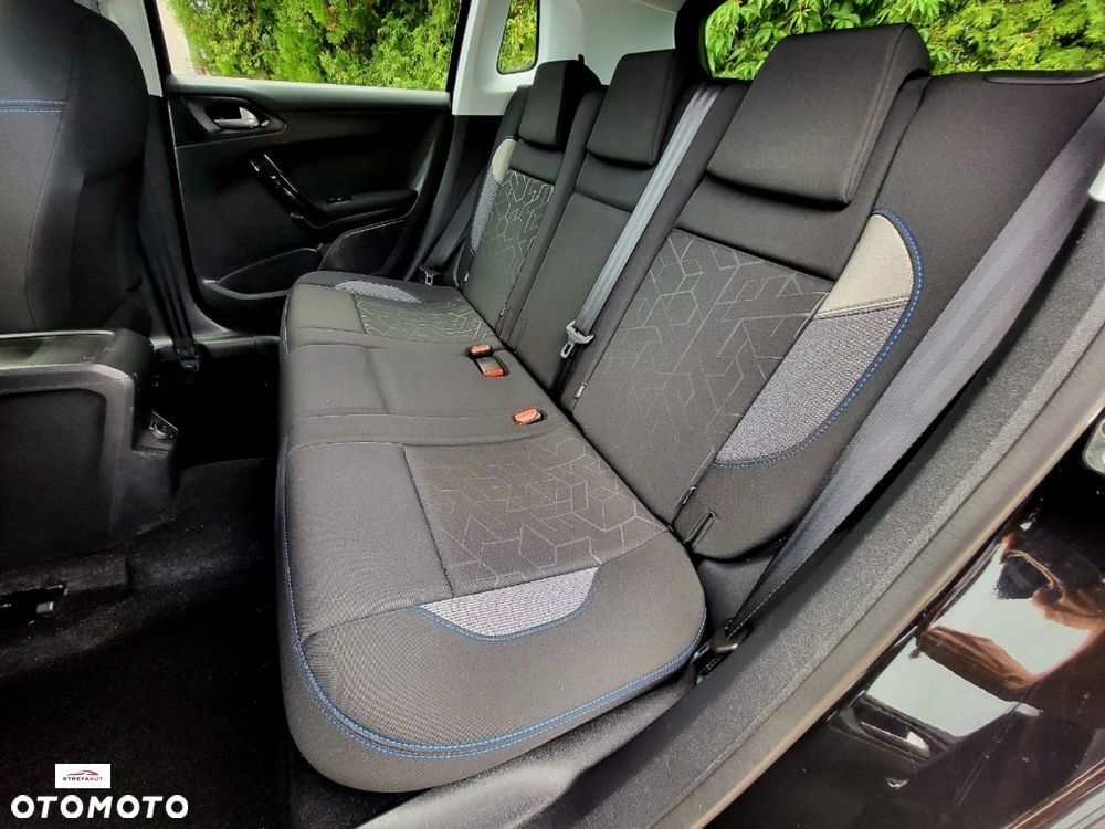 Peugeot 2008 - 6