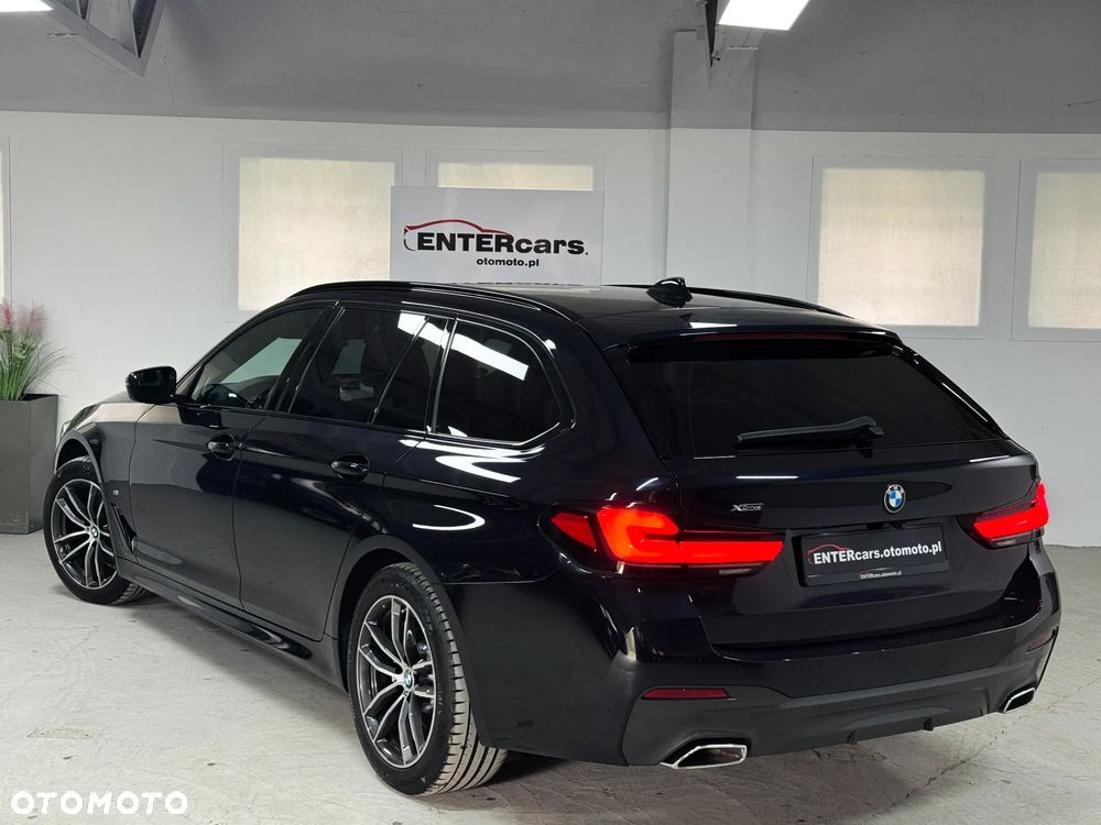 BMW Seria 5 520d xDrive Touring M Sport Edition - 6