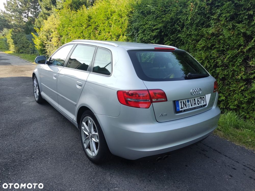 Audi A3 Sportback 2.0 TDI DPF Attraction - 4