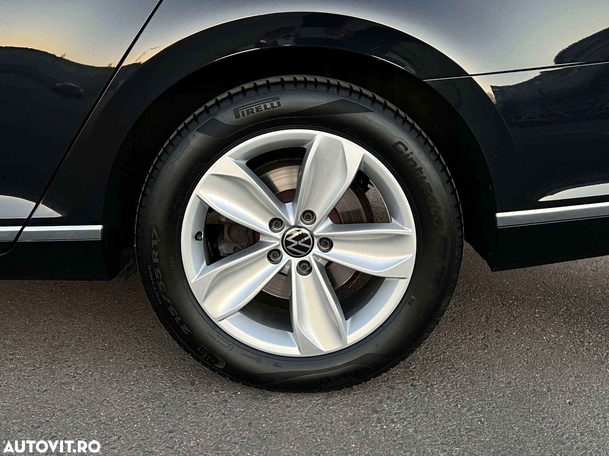 Volkswagen Passat Variant 2.0 TDI DSG Elegance - 34