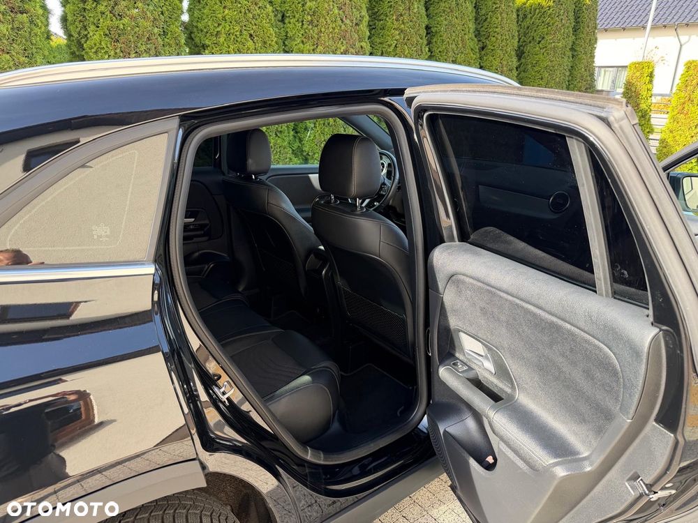 Mercedes-Benz GLA 180 AMG Line - 10