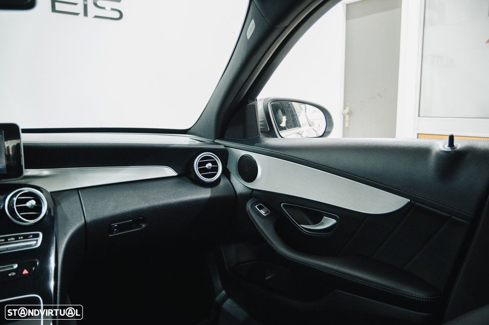 Mercedes-Benz C 300 BlueTEC Hybrid AMG Line - 13