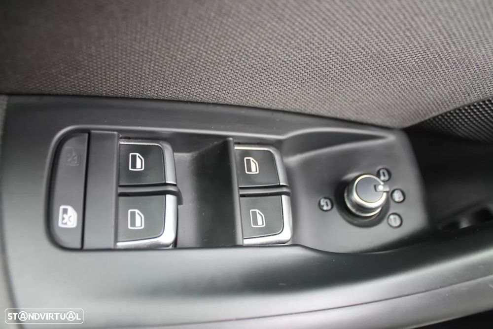 Audi Q3 2.0 TDI Design - 8