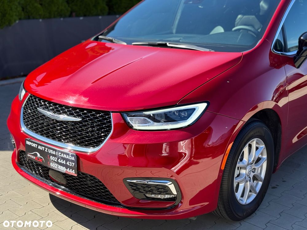 Chrysler Pacifica - 3