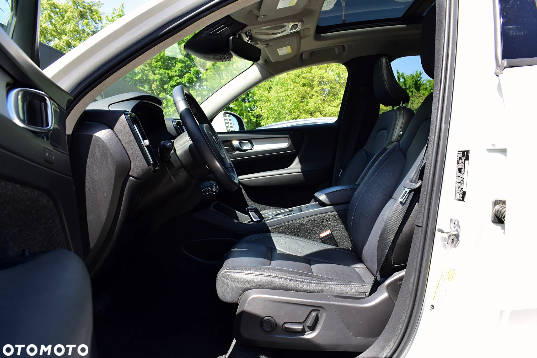 Volvo XC 40 T5 AWD Momentum Pro - 5