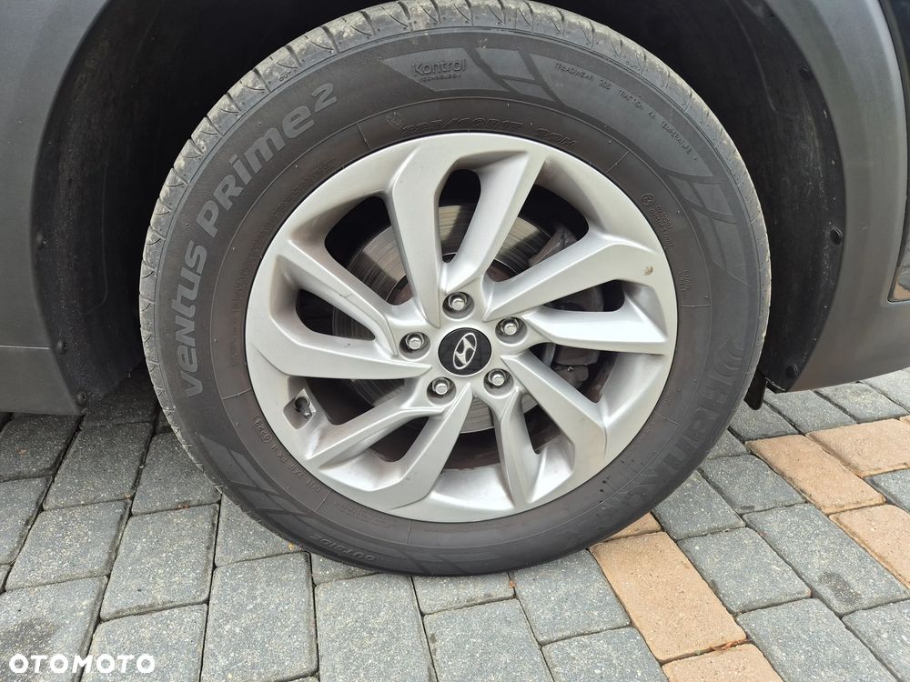Hyundai Tucson 1.6 Turbo 2WD Navi - 8