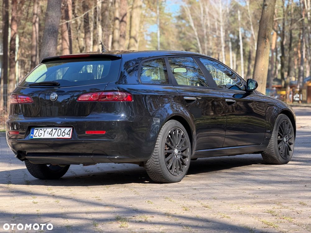 Alfa Romeo 159 1.9 JTDM 8V DPF Distinctive - 8