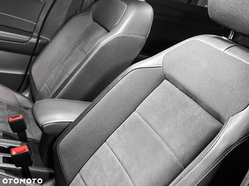 Volkswagen T-Roc 2.0 TDI SCR DSG R-Line - 28