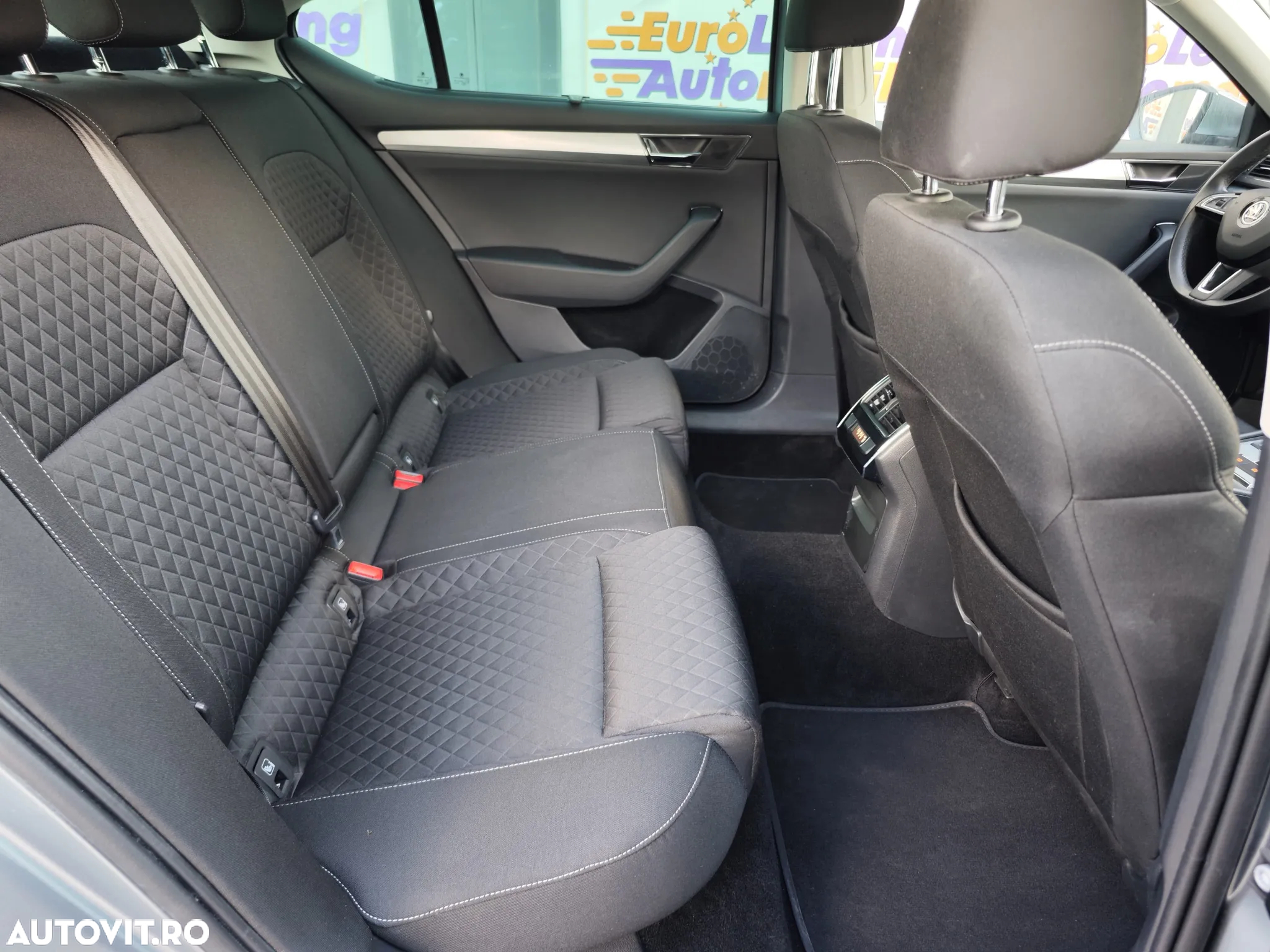 Skoda Superb 1.5 TSI ACT DSG Ambition - 16