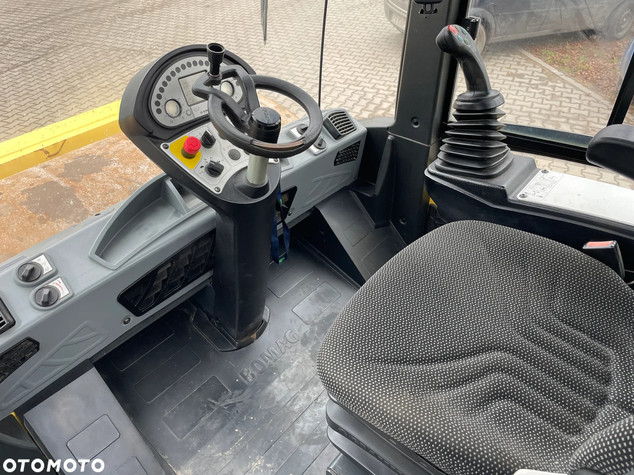 Bomag BW 213 D-5 - 11