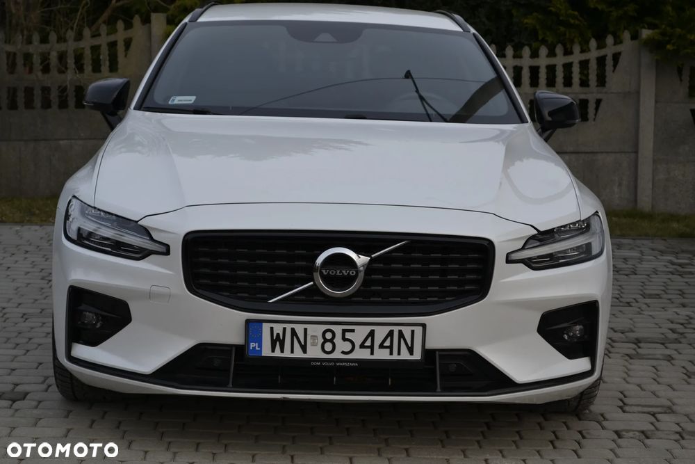 Volvo V60 B3 B R-Design - 5