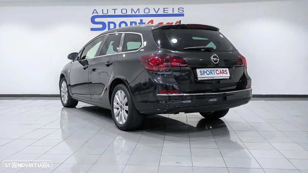 Opel Astra Sports Tourer - 4