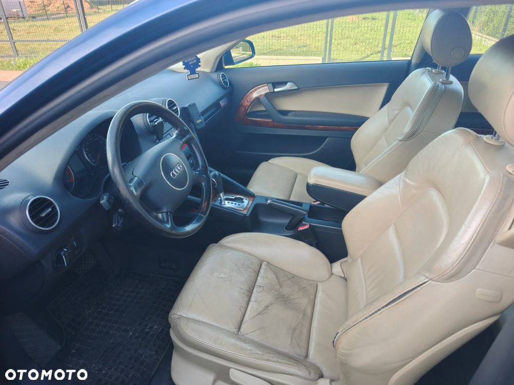 Audi A3 3-drzwiowe 2.0 FSI Ambiente Tiptronic - 12